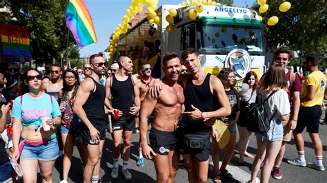 fiesta gay barcelona|Las mejores fiestas gay y lésbicas de Barcelona